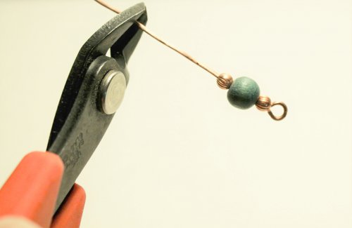 Judy Freyer Thompson's Circle Earrings Take 2 - , Contemporary Wire Jewelry, Dapping, Dapping Jewelry, Loops, Wire Loop, Wrapped Wire Loop, Beads, Cut the wire leaving enough length